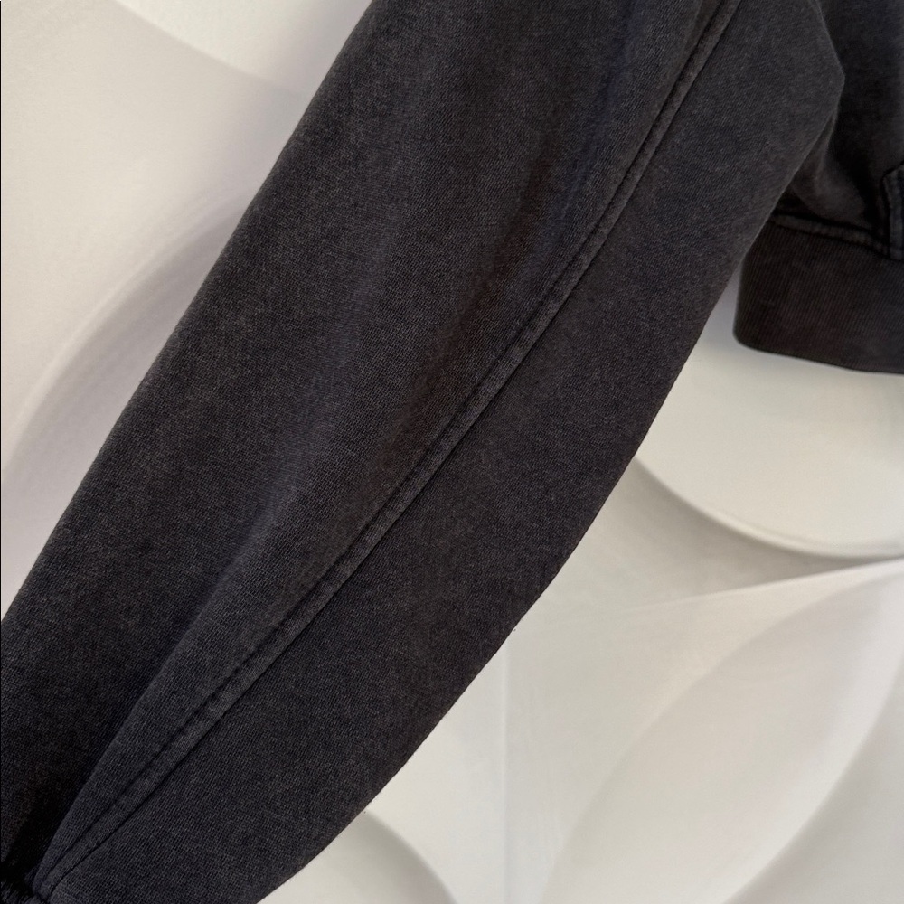 Tilly’s Black Faded Hoodie Zip-Up - Picture 6 of 9